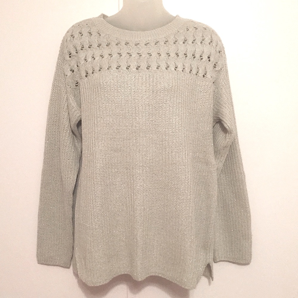 St. Johns Bay tan crew neck long sleeved sweater